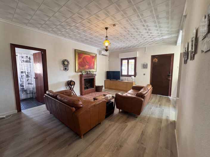 Image No.4-3 Bed Villa for sale