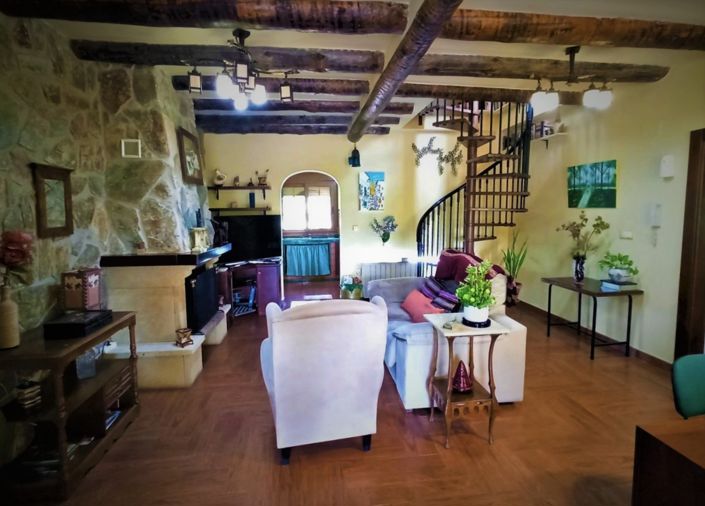 Image No.7-3 Bed Country House for sale