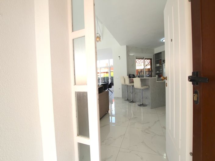 Image No.13-6 Bed Villa for sale