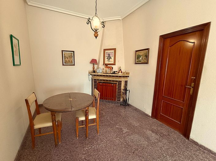 Image No.20-6 Bed Country House for sale