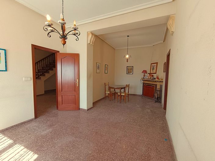 Image No.22-6 Bed Country House for sale