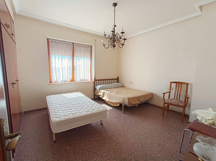 Image No.33-6 Bed Country House for sale