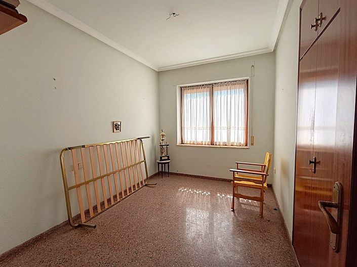 Image No.35-6 Bed Country House for sale