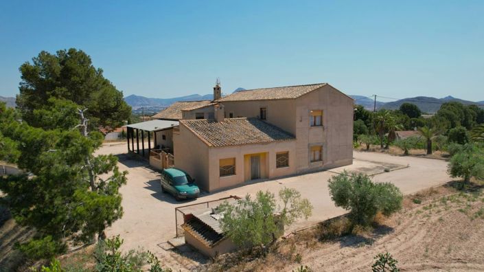 Image No.5-6 Bed Country House for sale