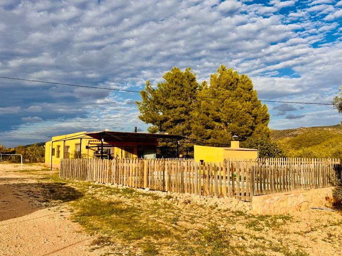 Image No.2-3 Bed Villa for sale