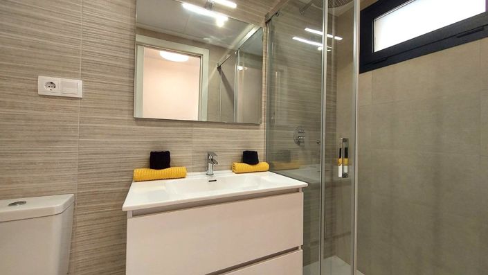 Image No.24-2 Bed Apartment for sale