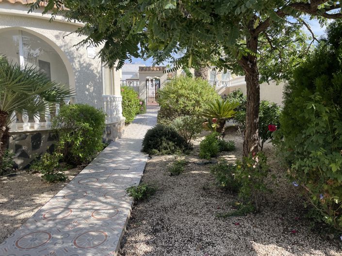 Image No.21-3 Bed Villa for sale