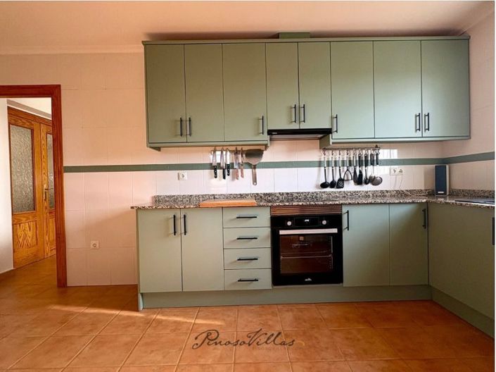 Image No.15-3 Bed Villa for sale