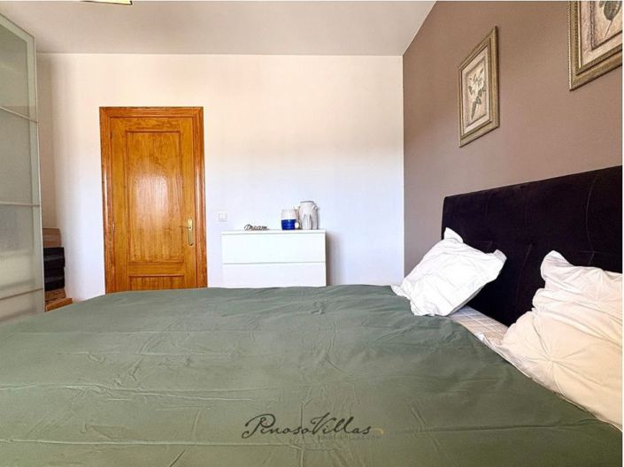 Image No.21-3 Bed Villa for sale