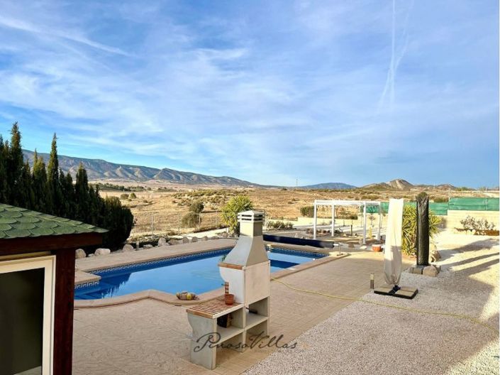 Image No.3-3 Bed Villa for sale