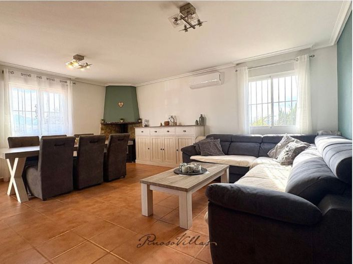 Image No.9-3 Bed Villa for sale