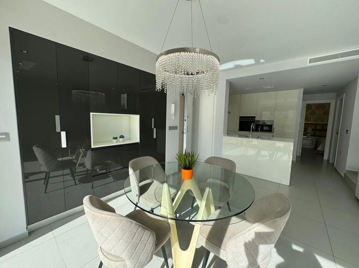 Image No.15-3 Bed Villa for sale