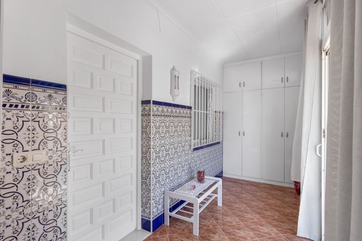 Image No.6-2 Bed Bungalow for sale