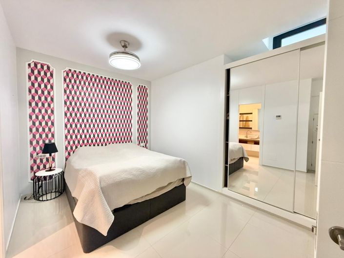 Image No.12-3 Bed Villa for sale