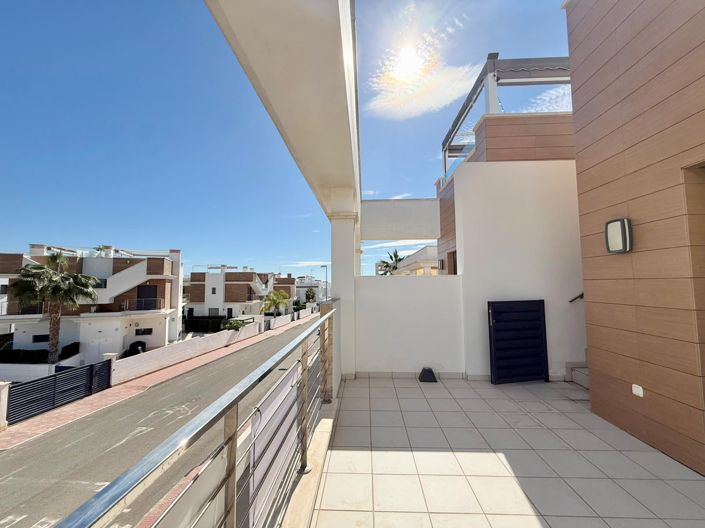 Image No.23-3 Bed Villa for sale