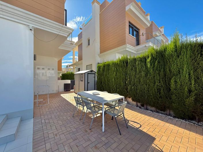 Image No.25-3 Bed Villa for sale