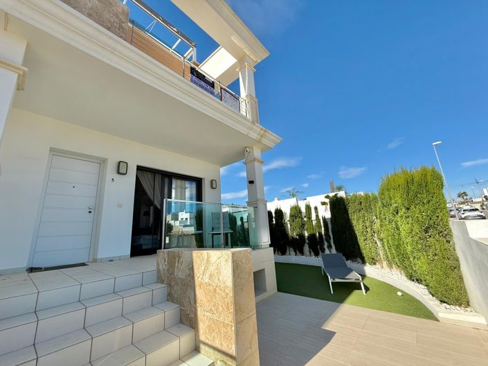 Image No.28-3 Bed Villa for sale