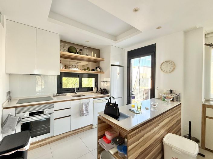 Image No.5-3 Bed Villa for sale