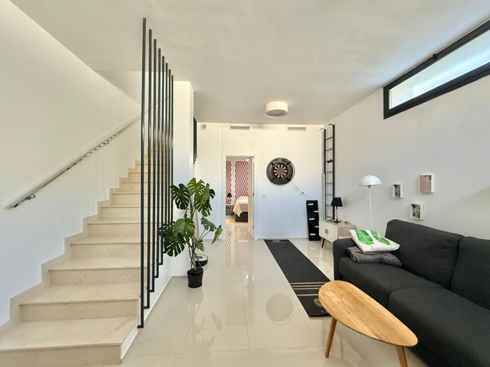 Image No.9-3 Bed Villa for sale