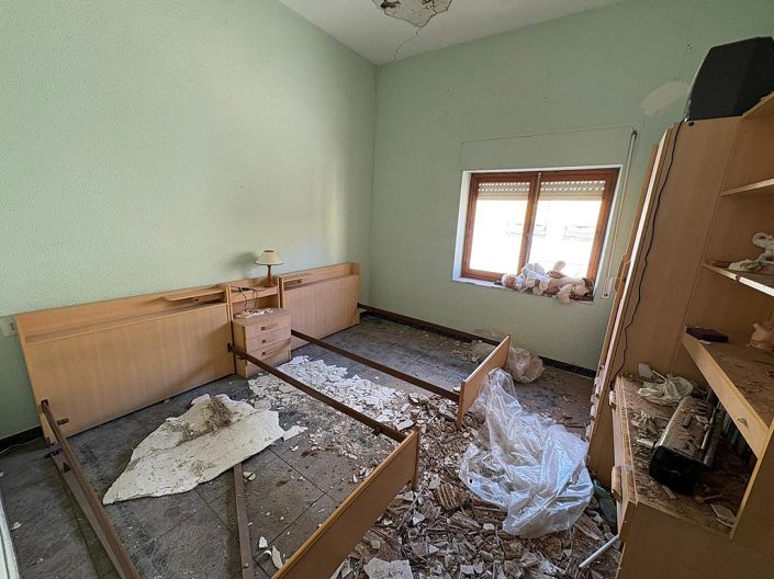 Image No.25-5 Bed Townhouse for sale