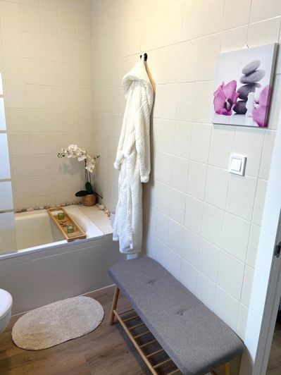 Image No.25-3 Bed Apartment for sale