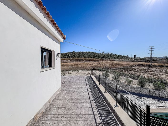 Image No.27-5 Bed Villa for sale