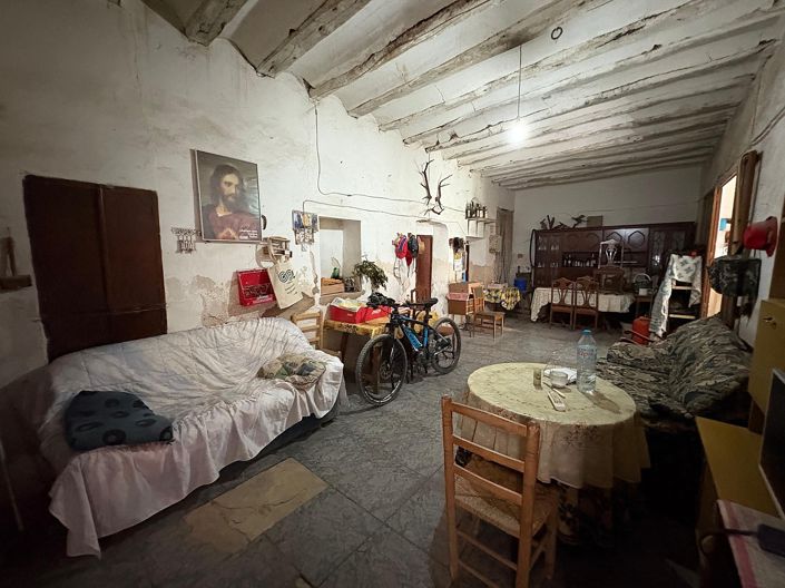 Image No.4-6 Bed Villa for sale