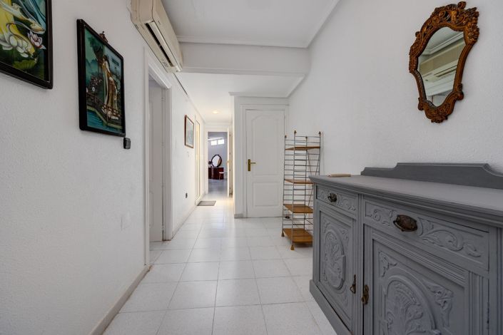 Image No.25-4 Bed Bungalow for sale