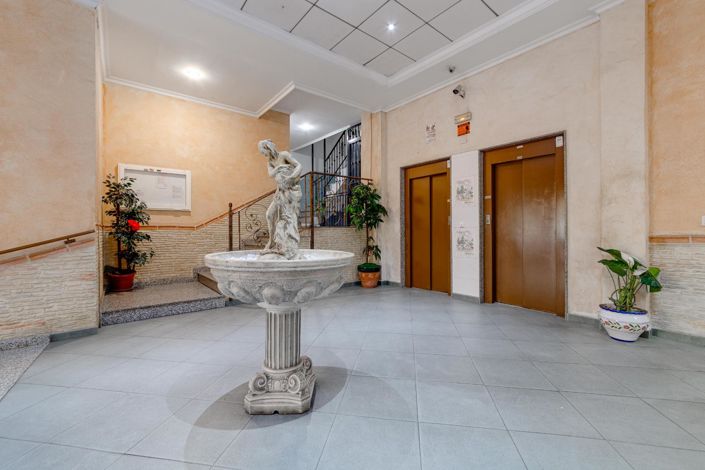 Image No.10-2 Bed Apartment for sale