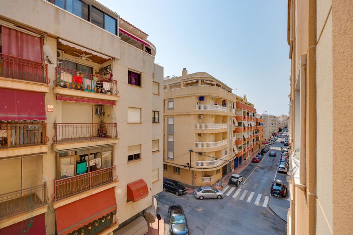 Image No.18-2 Bed Apartment for sale