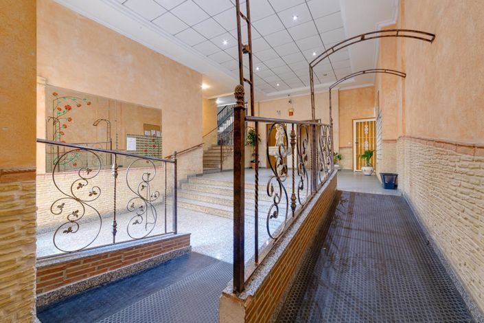 Image No.22-2 Bed Apartment for sale