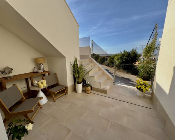 Image No.9-2 Bed Apartment for sale