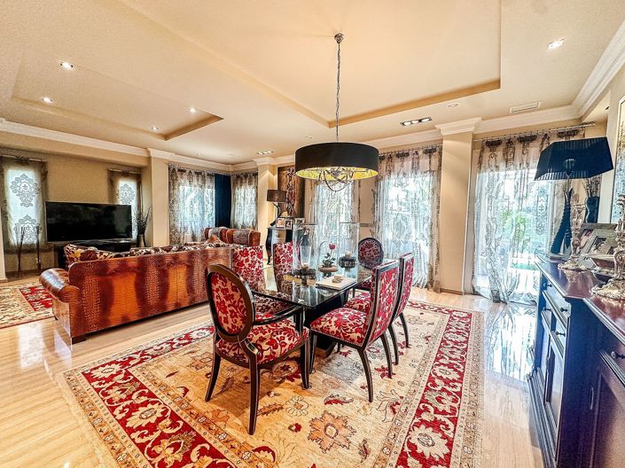 Image No.16-5 Bed Villa for sale