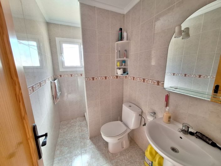 Image No.9-3 Bed Villa for sale