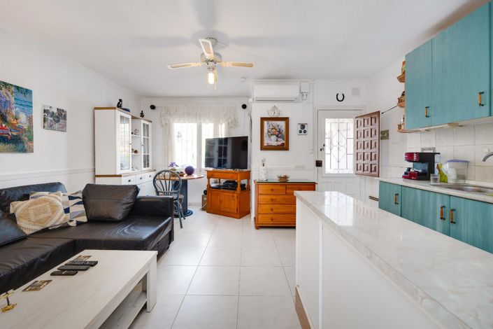 Image No.6-2 Bed Townhouse for sale