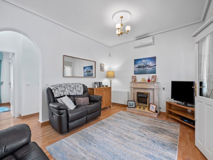 Image No.18-3 Bed Villa for sale