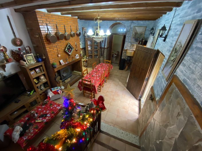 Image No.10-7 Bed Country House for sale