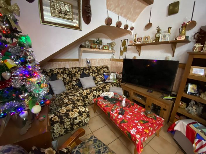 Image No.8-7 Bed Country House for sale