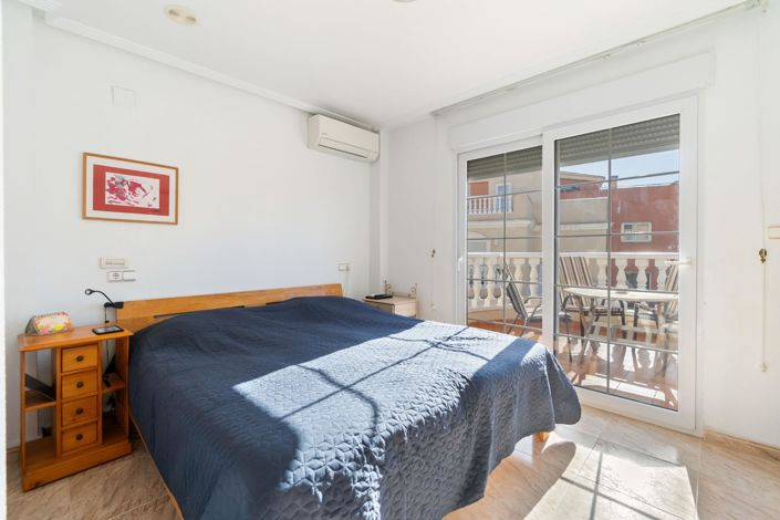 Image No.17-3 Bed Duplex for sale