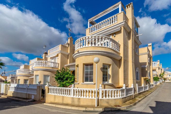 Image No.2-3 Bed Duplex for sale