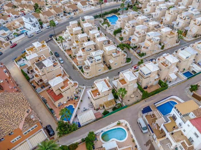 Image No.41-3 Bed Duplex for sale