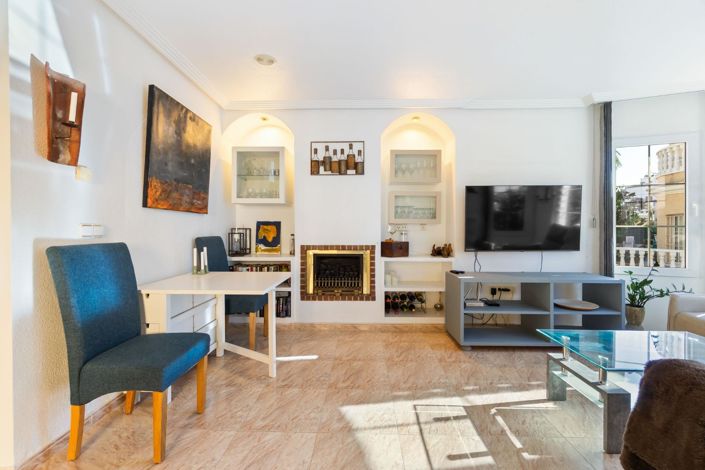 Image No.8-3 Bed Duplex for sale