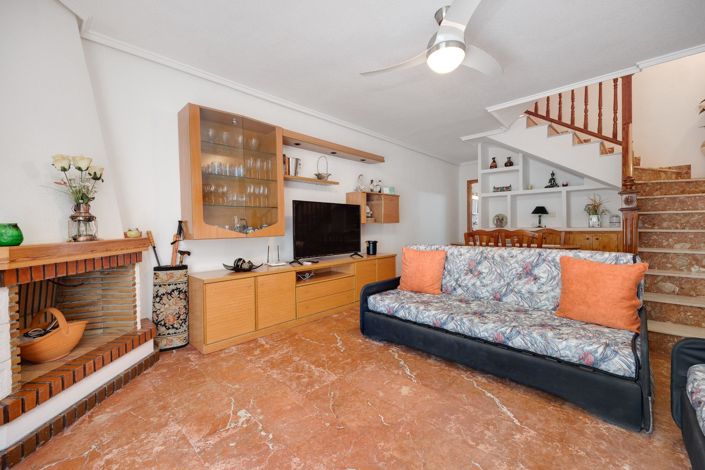 Image No.17-3 Bed Townhouse for sale