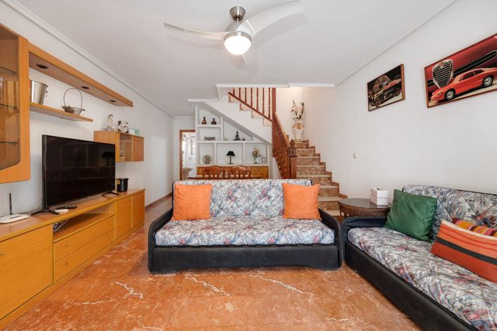 Image No.18-3 Bed Townhouse for sale