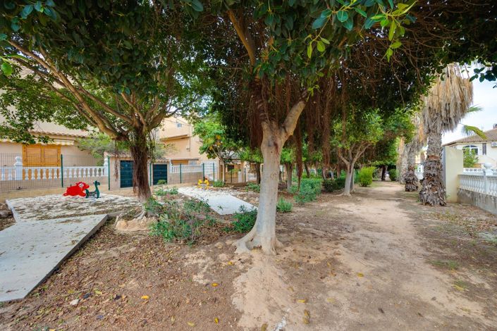 Image No.43-3 Bed Townhouse for sale