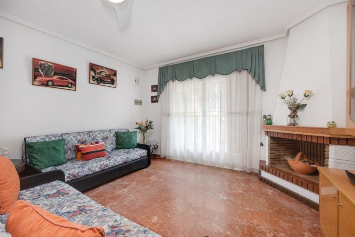 Image No.6-3 Bed Townhouse for sale