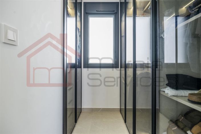 Image No.12-4 Bed Villa for sale