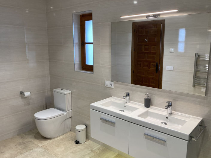 Image No.30-4 Bed Villa for sale