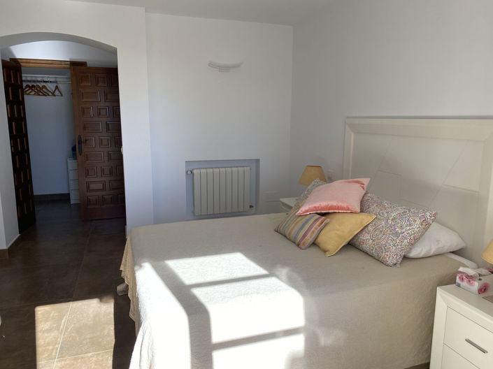 Image No.34-4 Bed Villa for sale