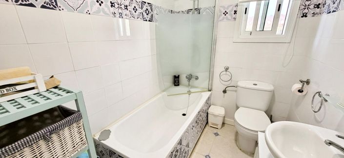 Image No.14-3 Bed Townhouse for sale